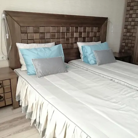 Luxury Two-bedroom Apartment